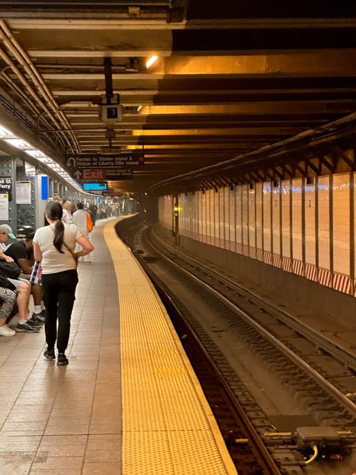 new york city subway tunnell